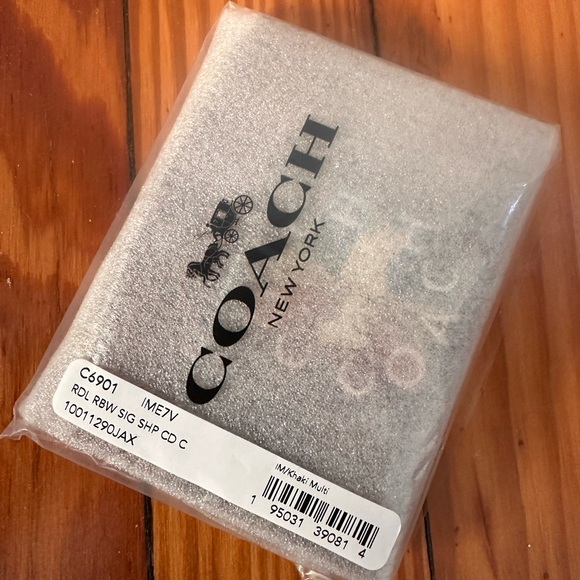 NWT Unopened Coach Pride Card Case - Picture 2 of 6